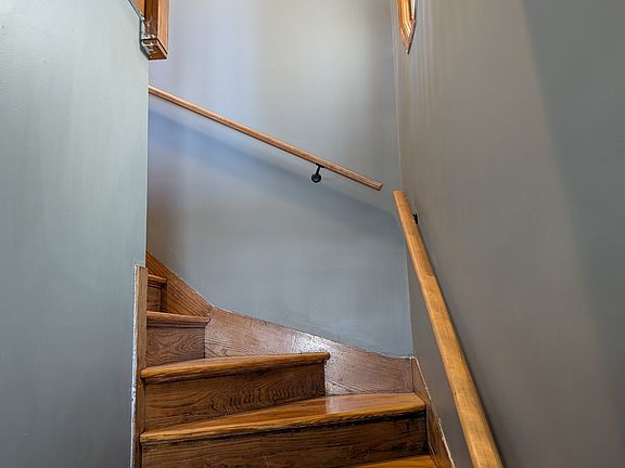 2nd image of 37 Elm St