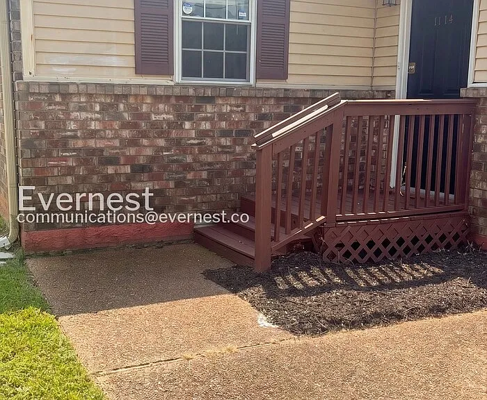 1114 N Graycroft Ave — Photo 1