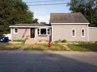 5 Rock St, Westport, MA 02790