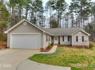 7903 Lawyers Rd, Charlotte, NC 28227