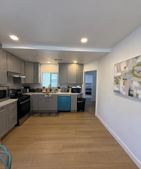 2037 S 3rd St — Photo 11
