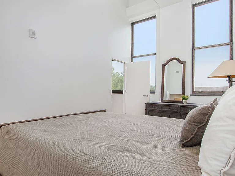 1454 Townsend St #307 — Photo 15