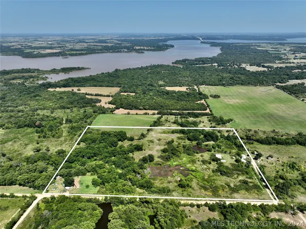 412497 E 1070th Rd, Checotah, OK 74426