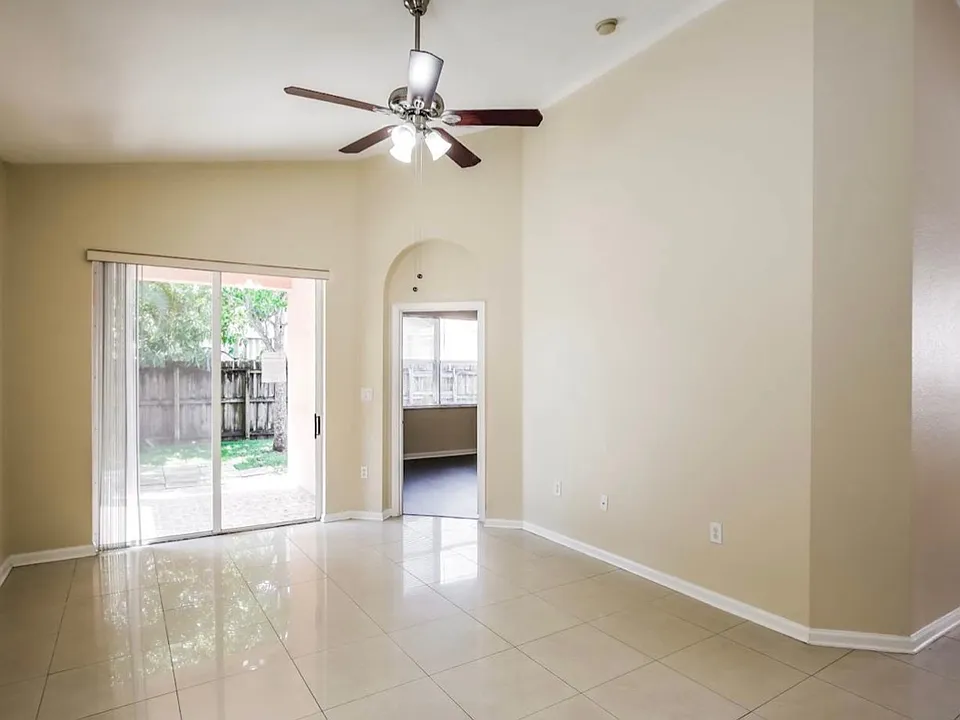 2151 NE 37th Rd
