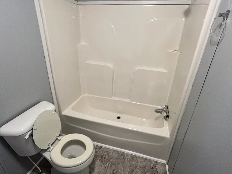 Full Guest Bath