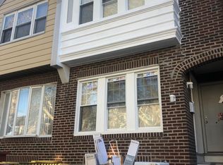 922 Anchor St, Philadelphia, PA 19124
