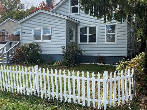 3rd image of 164 Excelsior Ave