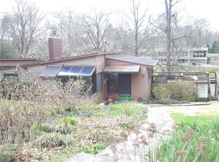 304 W Lake Dr, Edwardsville, IL 62025