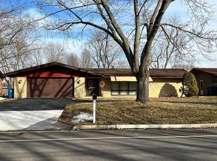 1621 Black St, Morris, IL 60450