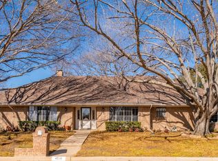 4516 French Lake Dr, Fort Worth, TX 76133