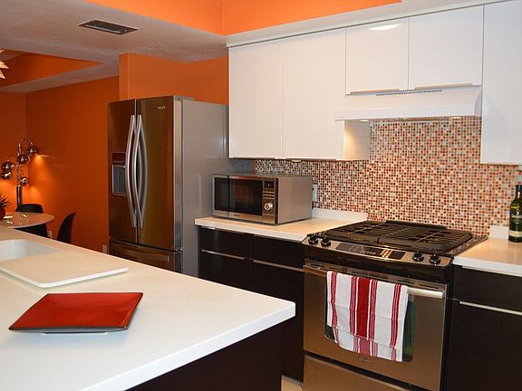 3rd image of 1500 S Camino Real APT 108A