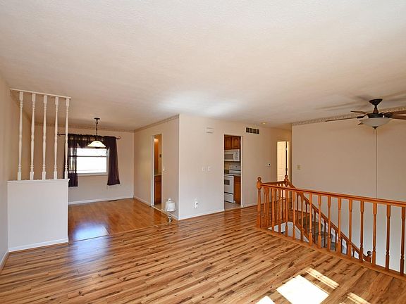 5th image of 5250 Riverwatch Dr