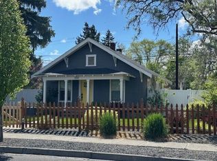 557 SW 10th St, Redmond, OR 97756