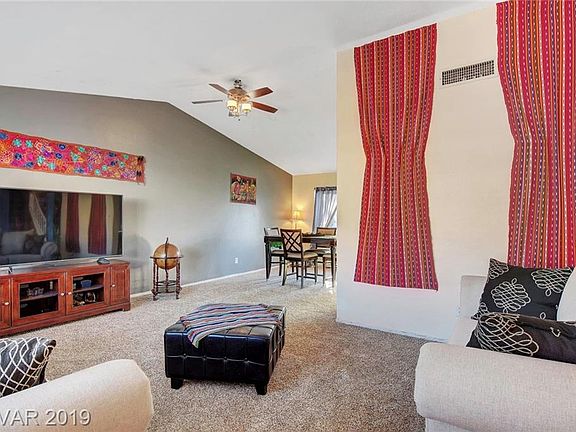 5th image of 1659 Rolling Hills Dr