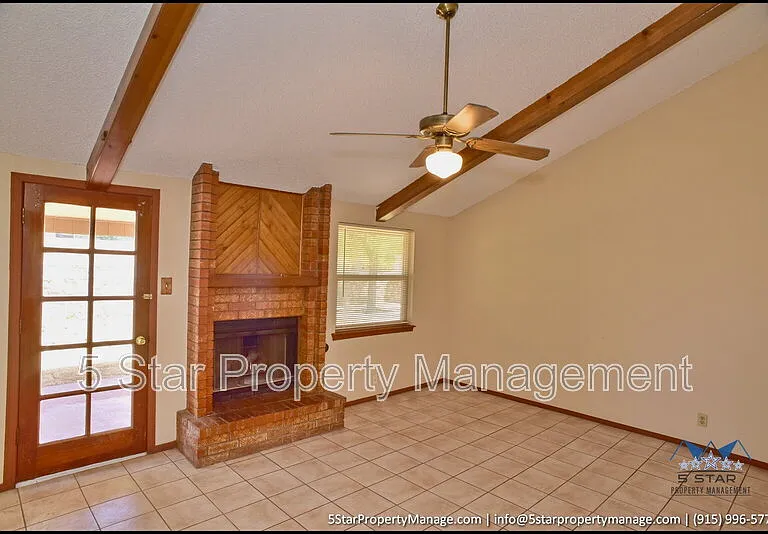 11645 Gordon Cooper Ln — Photo 10