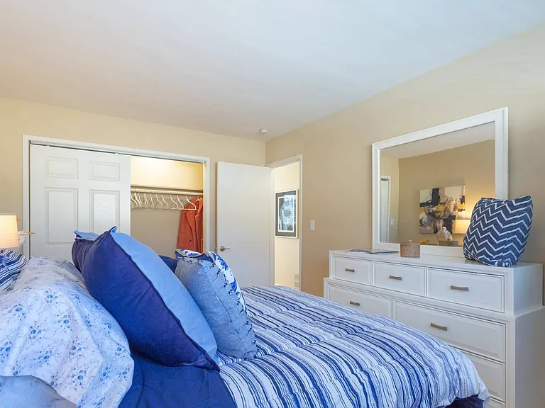 Grand Lake Townhomes