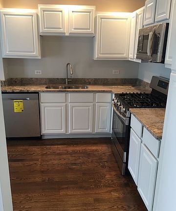 3rd image of 1517 Cedarwood Ln