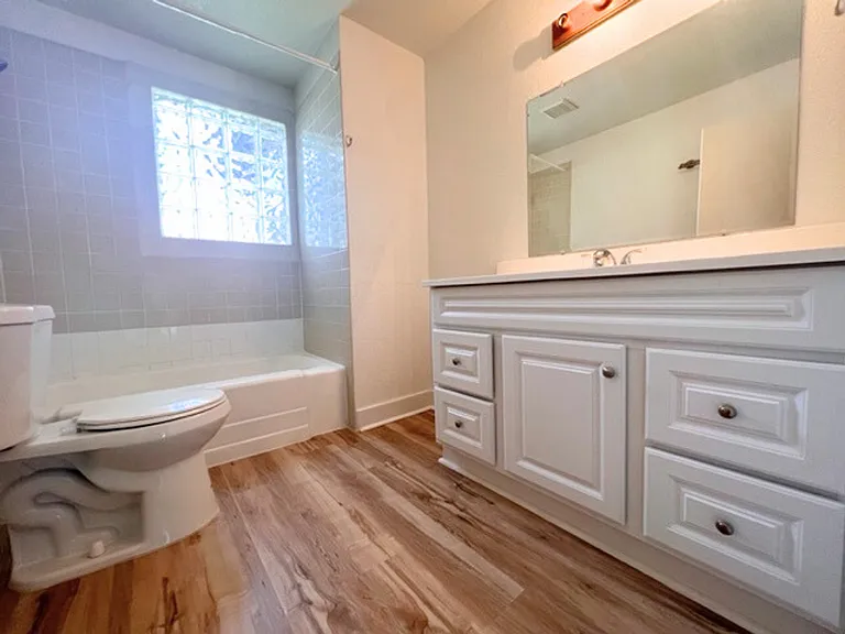 4022 N Christine St — Photo 13