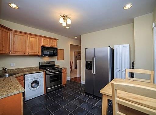 5th image of 12 Juliette St #3
