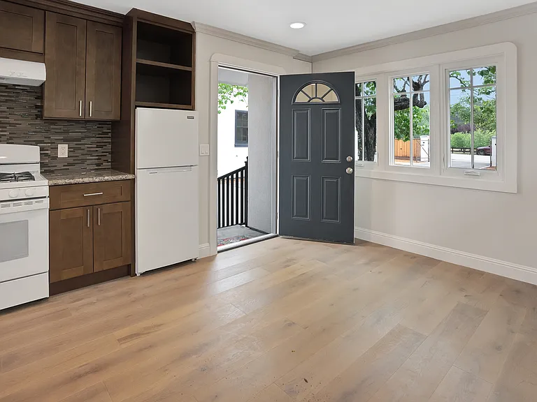 355 Corralitos Rd #B — Photo 3