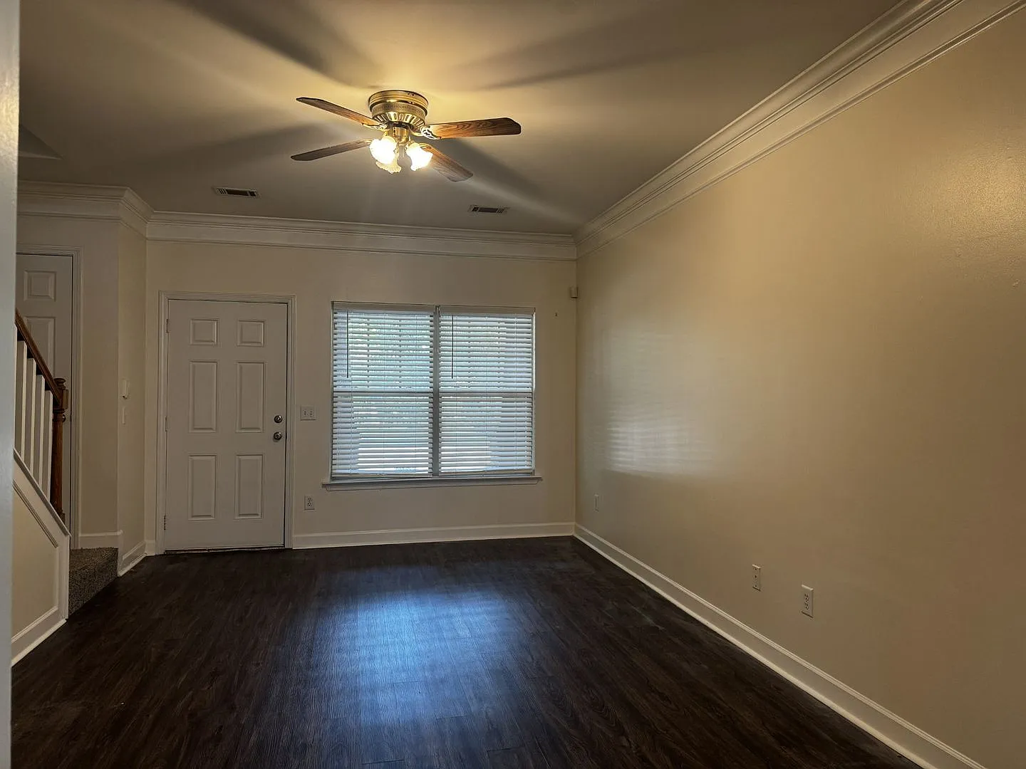 Luxury across the street from MTSU! — Photo 2
