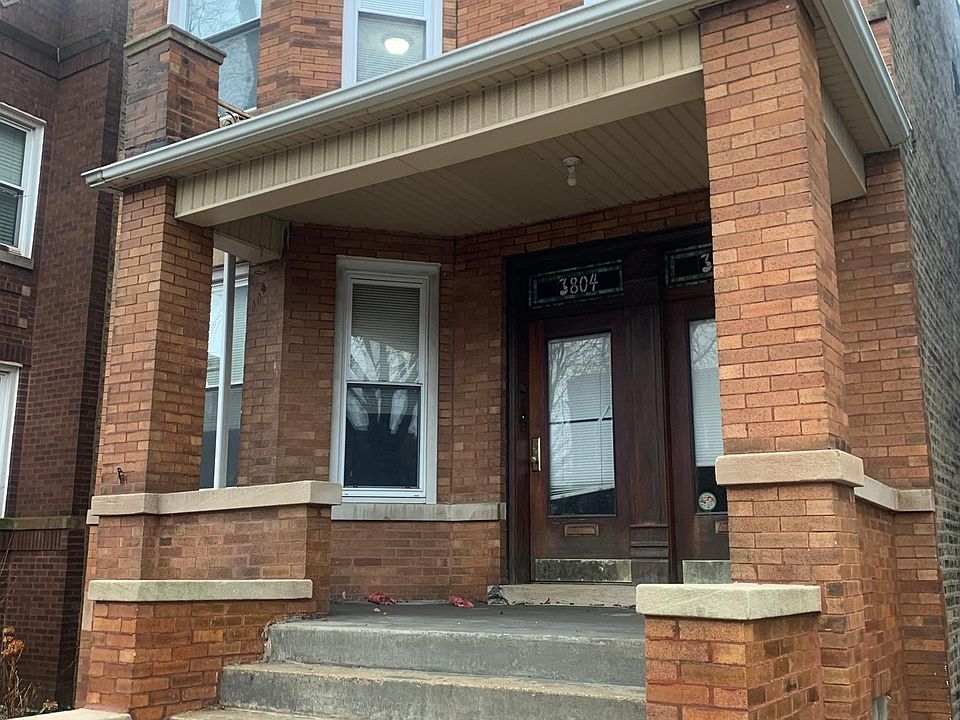1st image of 3804 N Oakley Ave #2