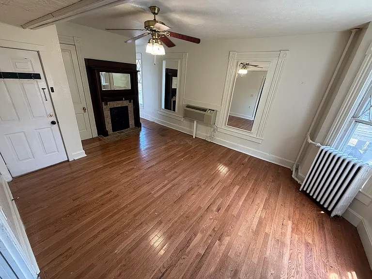 929 Franklin St #3 — Photo 5