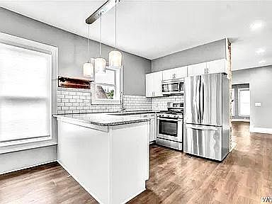 2nd image of 47 Abbottsford Pl #2