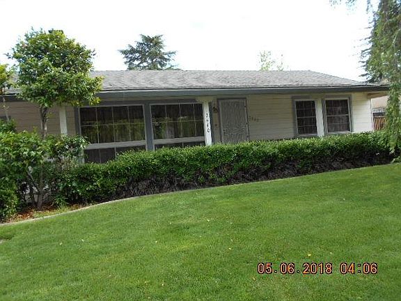 5th image of 2440 W Princeton Ave