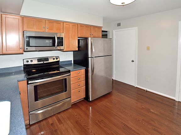 5th image of 4375 Farm House Ln
