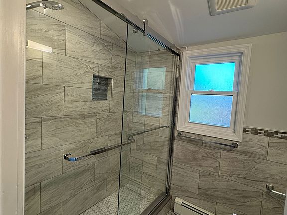 3rd image of 22 Bonta St Floor 2