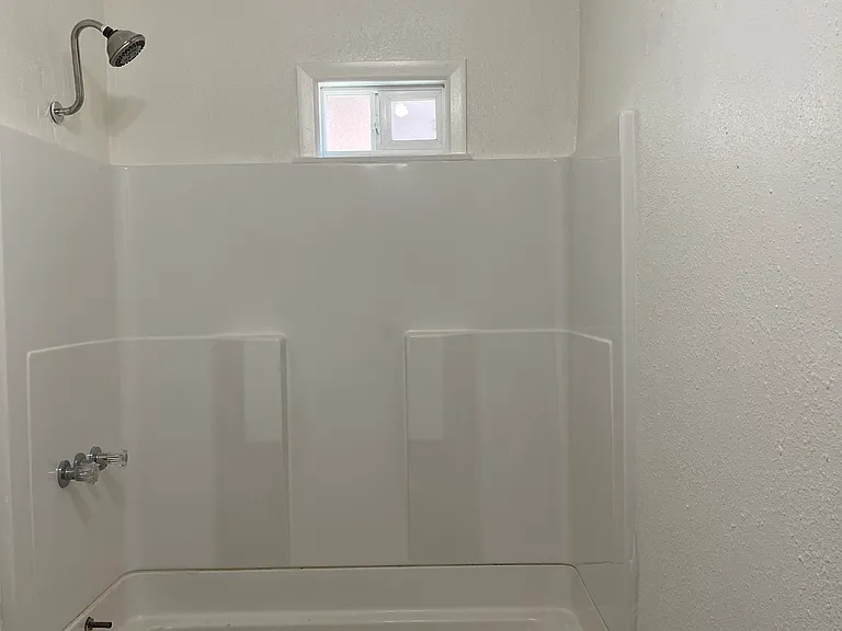 10616 S Central Ave #A — Photo 9