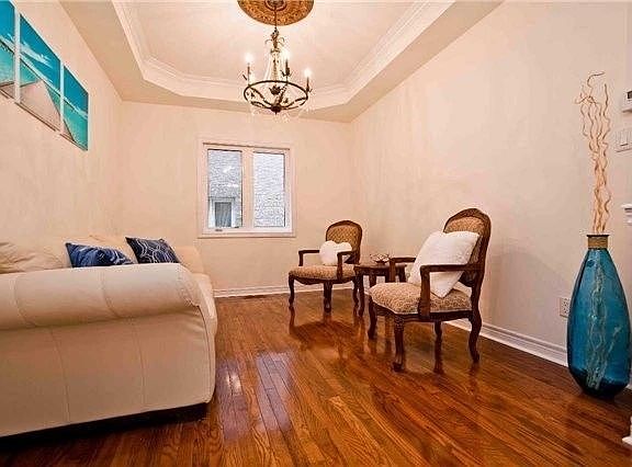 2nd image of 22 Aladdin Cres