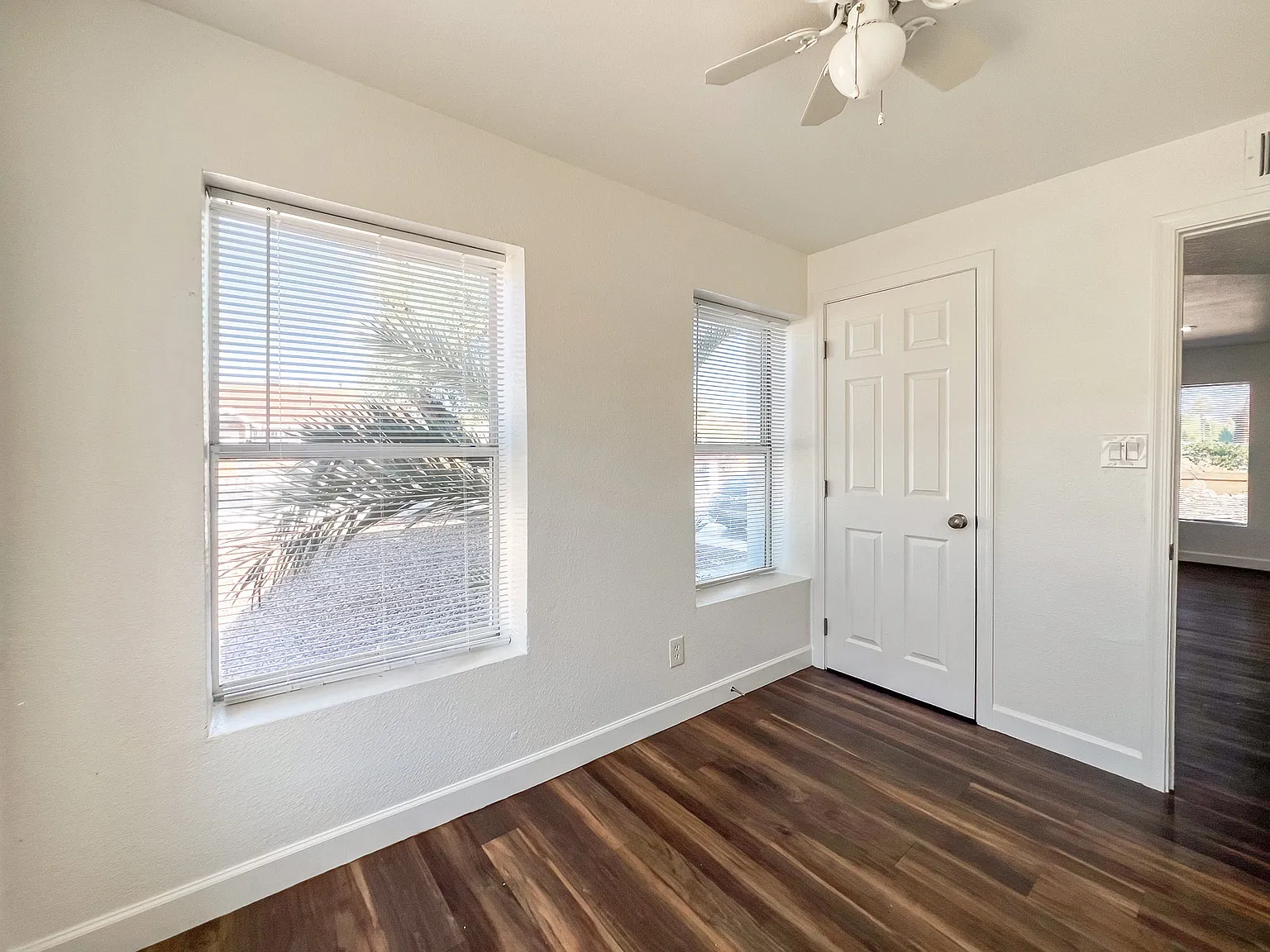 2 bed, 600 sqft, $1,430 — Photo 2