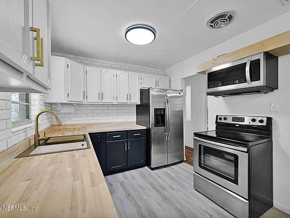 4th image of 9038 COMMONWEALTH Avenue