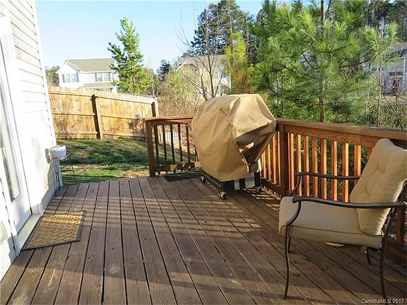 4th image of 1505 Cherry Park Dr