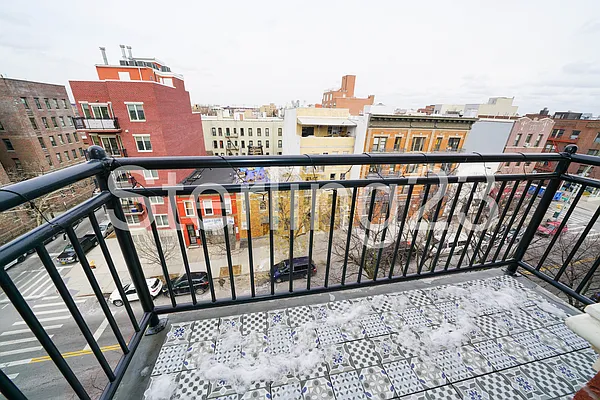 Rented by Sterling Realty Solution Inc | media 8