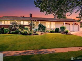 55 Kierst St, Parlin, NJ 08859