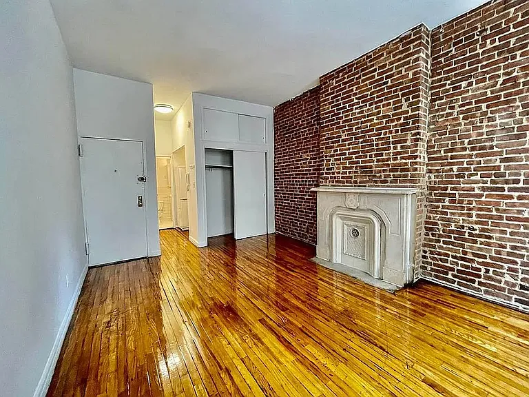 1315 1st Ave #2C — Photo 2