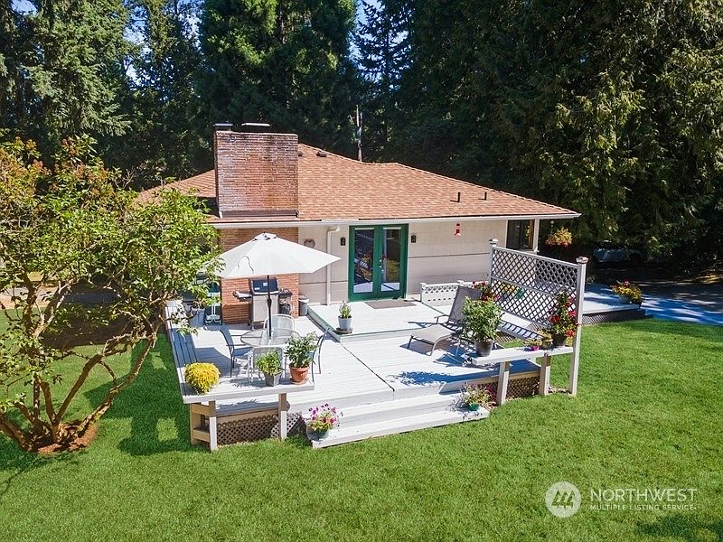 1st image of 10205 NE 116th Street