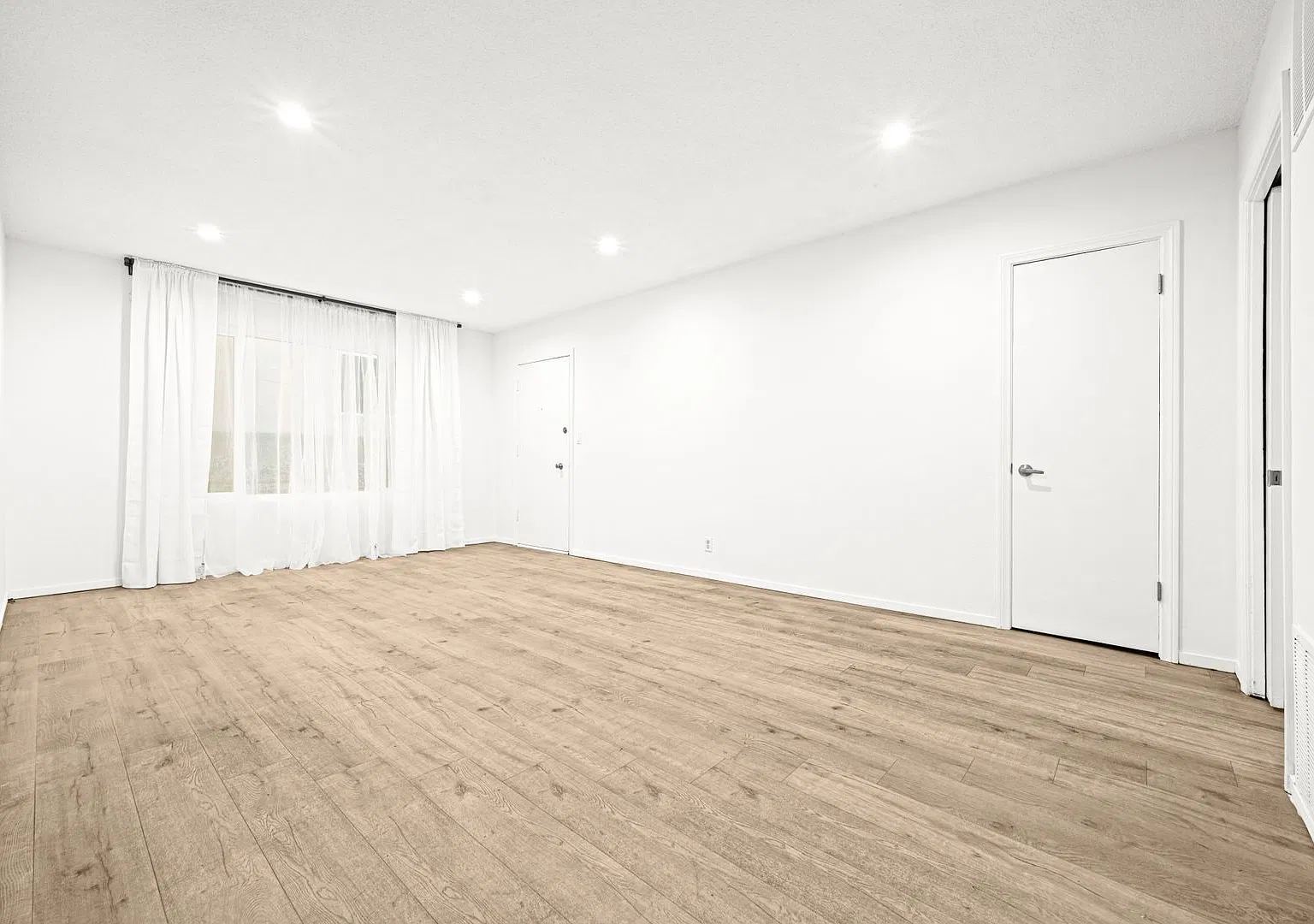Hayworth 1227 — Photo 2