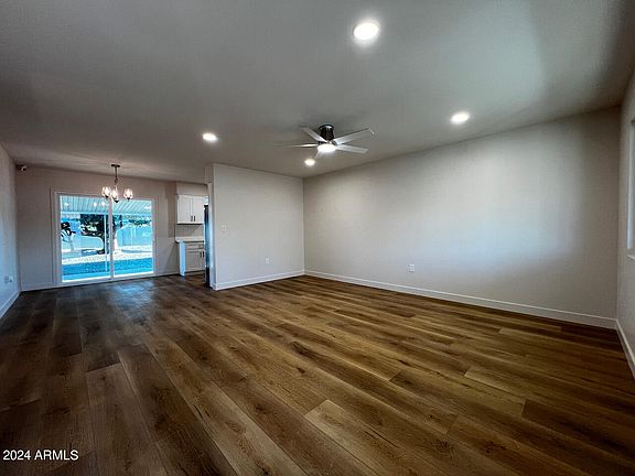 4th image of 10103 W DEANITA Lane