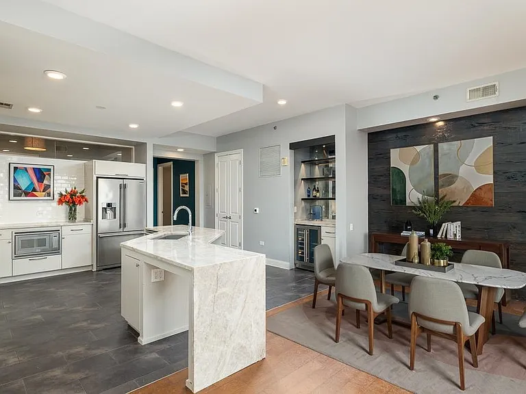 717 Riverside Dr #1105 — Photo 5