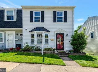 6026 Sweet Dale Ct, Springfield, VA 22152