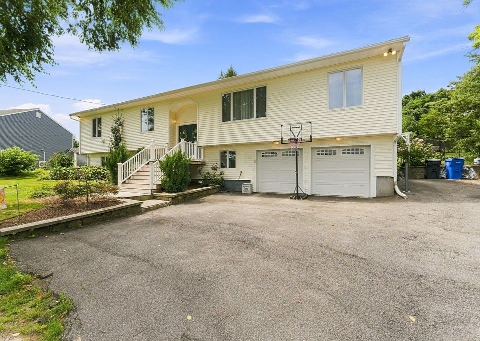 1st image of 84 Kimberly Ln