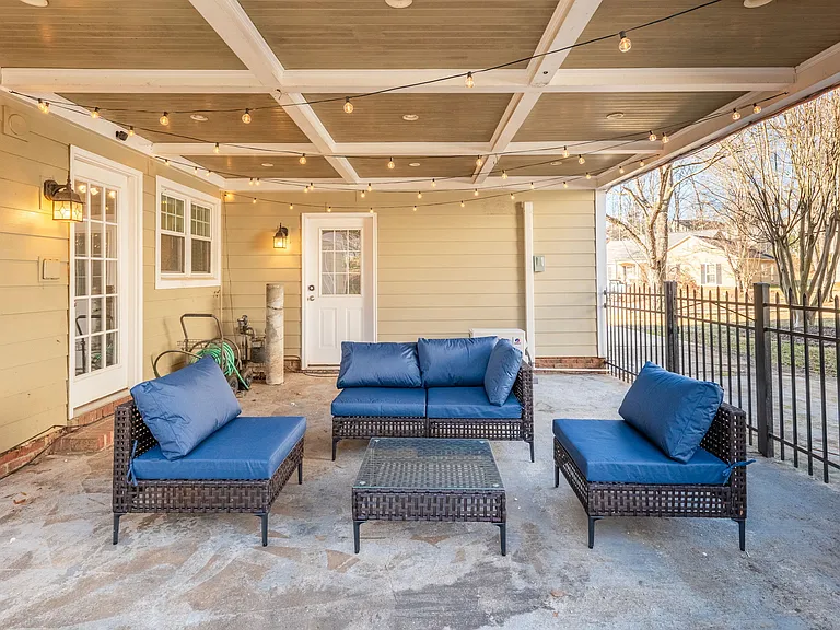 7307 Blythwood Ln — Photo 17