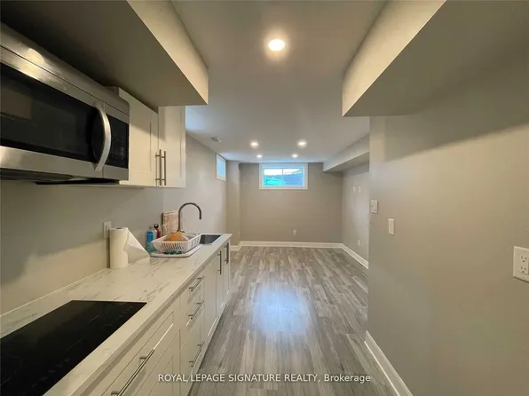 174 Wagner Cres #Basement, Essa, ON L3W 0R7