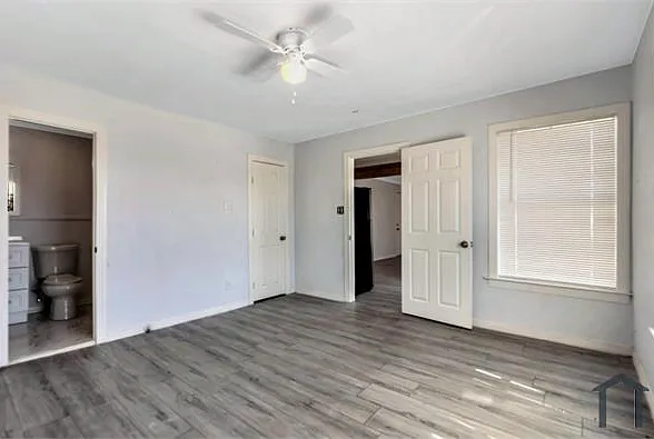 305 N Robinson St #C — Photo 10