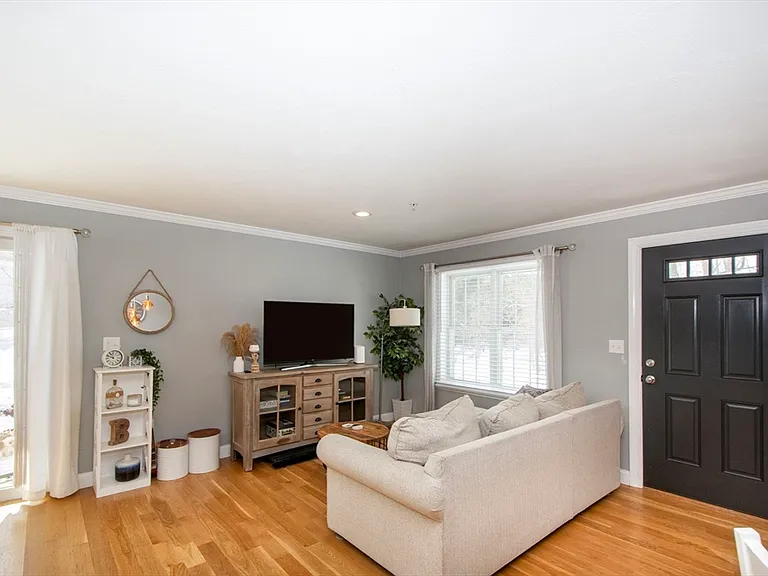 138 Elm St #30 — Photo 9