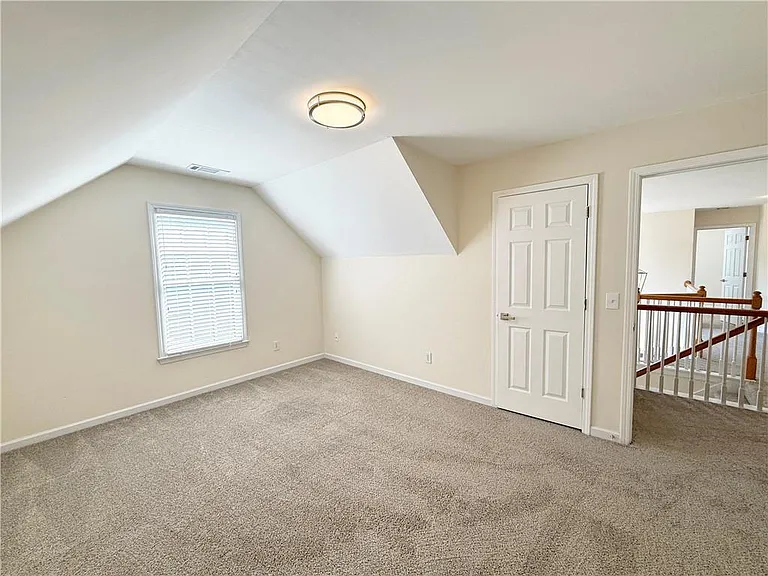 350 Laurel Glen Xing — Photo 12